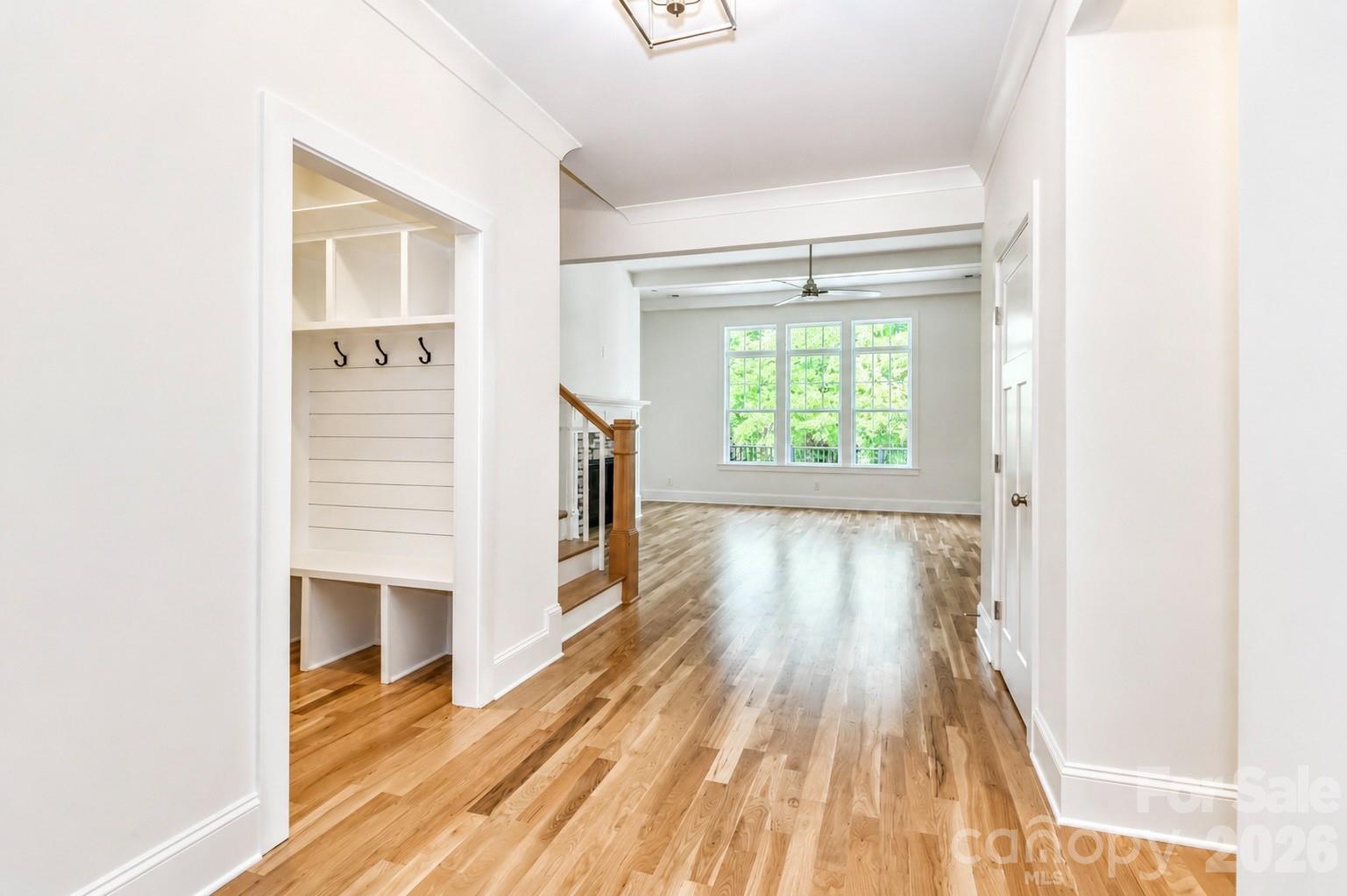 1061 The Glen Street Property Photo 19