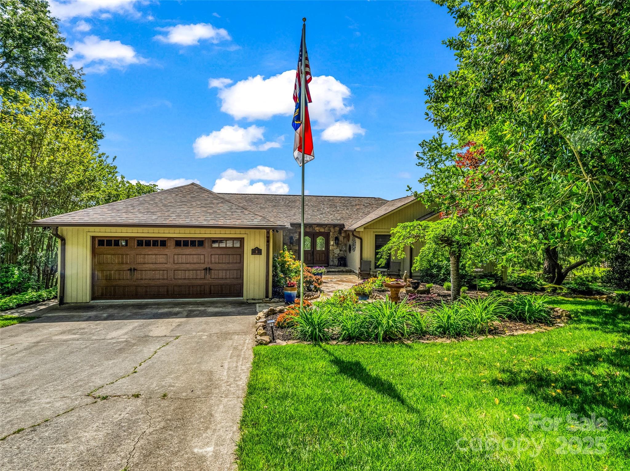 11 Bannerwood Drive Property Photo 1