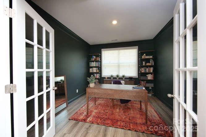 4245 Millstream Road Property Photo 30