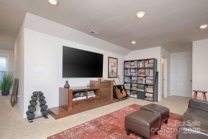 4245 Millstream Road Property Photo 37