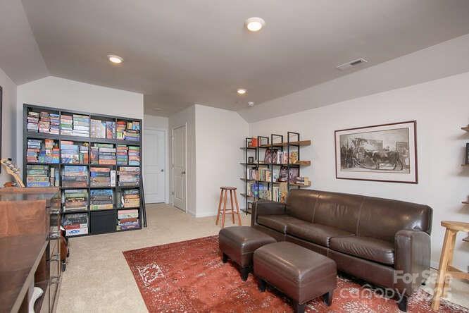 4245 Millstream Road Property Photo 38