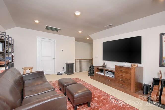 4245 Millstream Road Property Photo 40