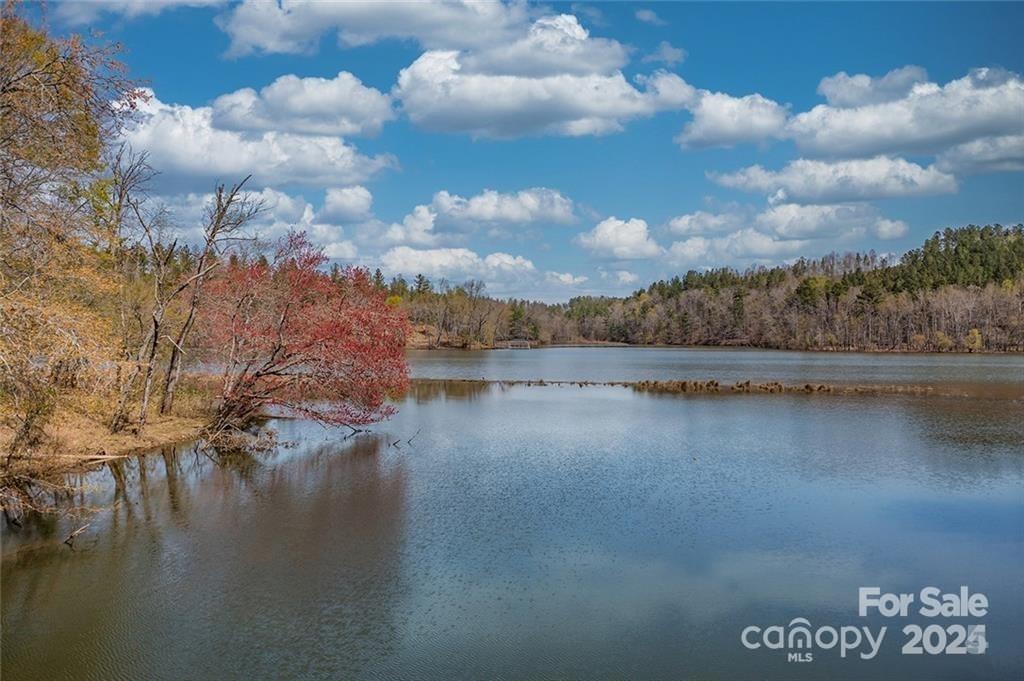 193, 199 Table Rock Trace 129, 130 Property Photo 6