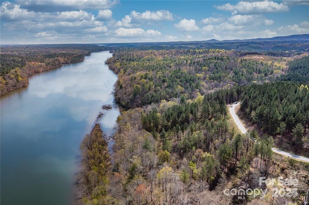 193, 199 Table Rock Trace 129, 130 Property Photo 10