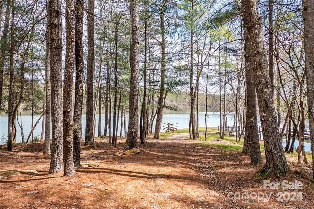 193, 199 Table Rock Trace 129, 130 Property Photo 16