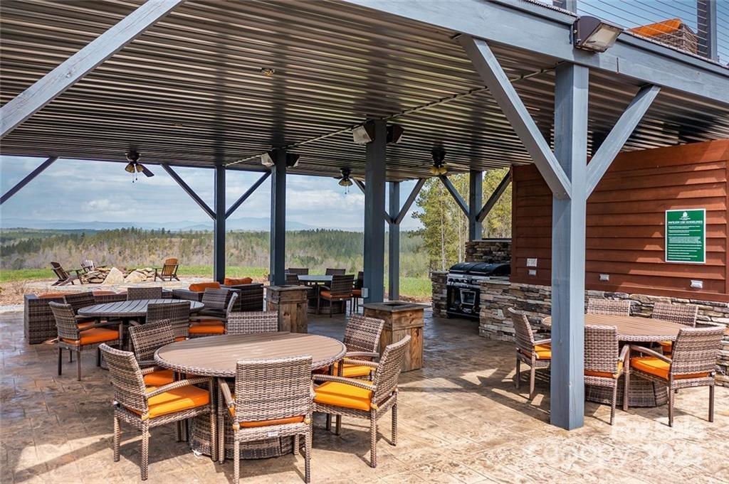 193, 199 Table Rock Trace 129, 130 Property Photo 18