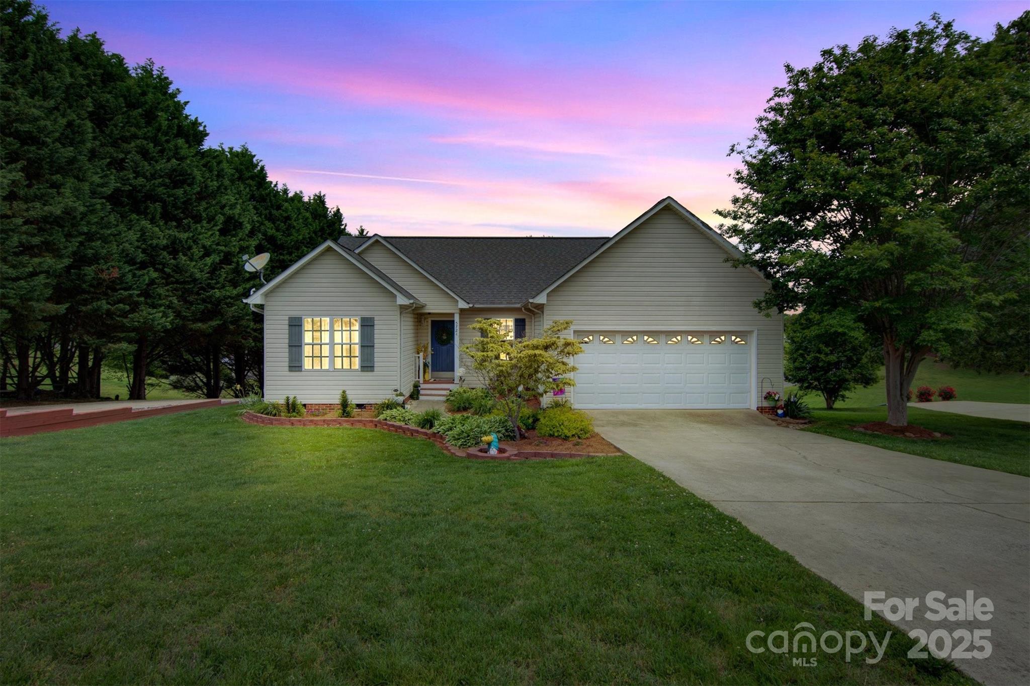 5724 Rocky Mount Road Property Photo