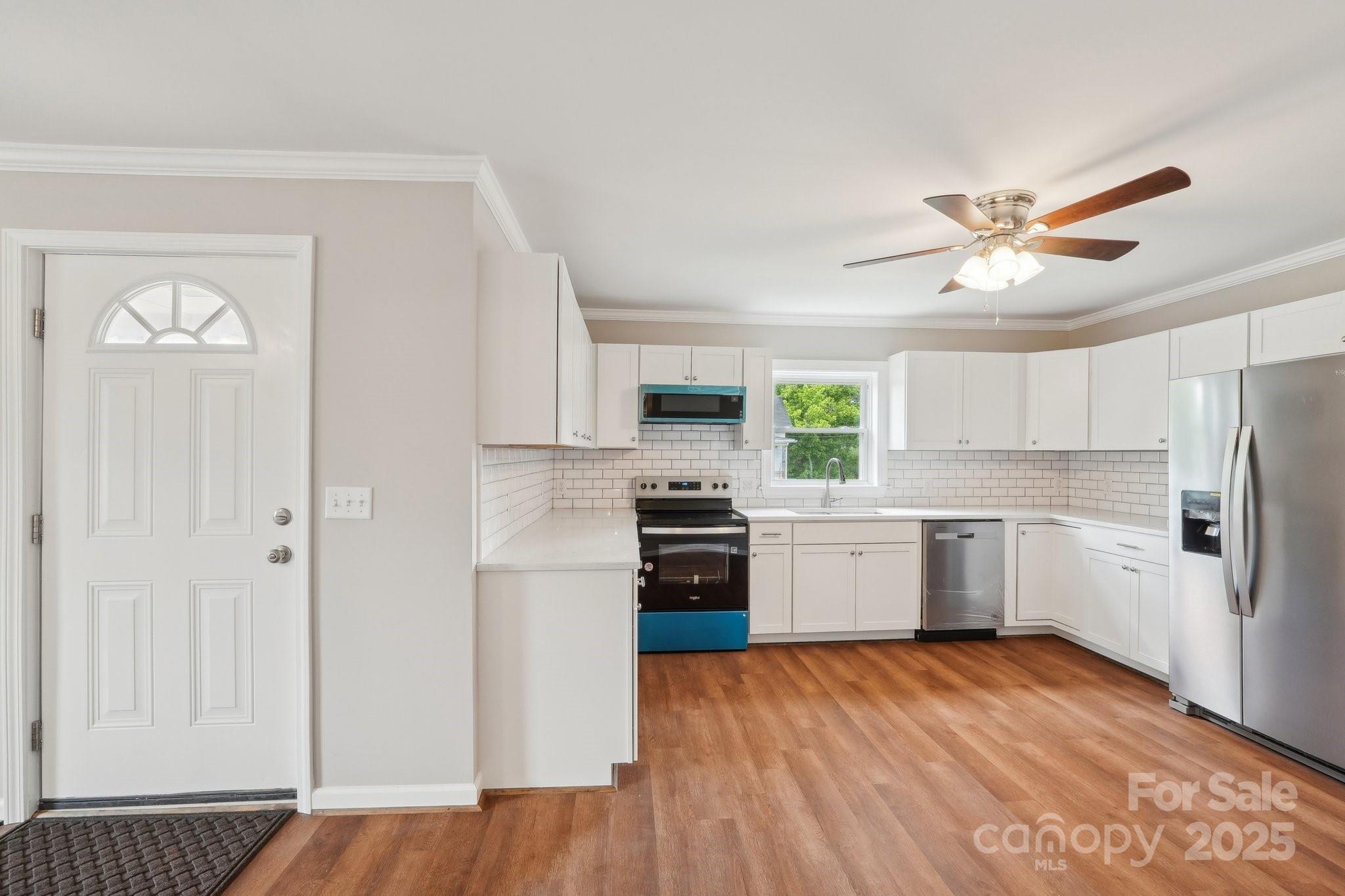 10 Lake Street Property Photo 13