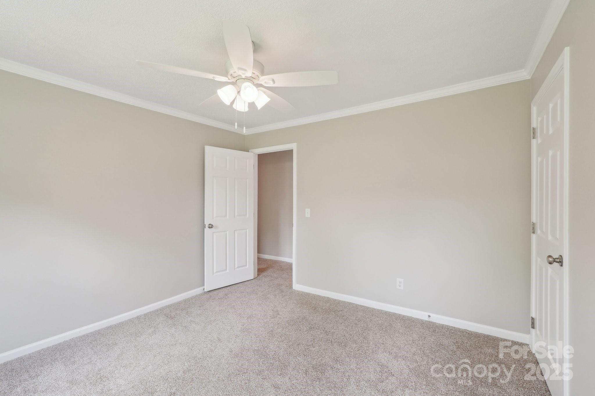10 Lake Street Property Photo 22