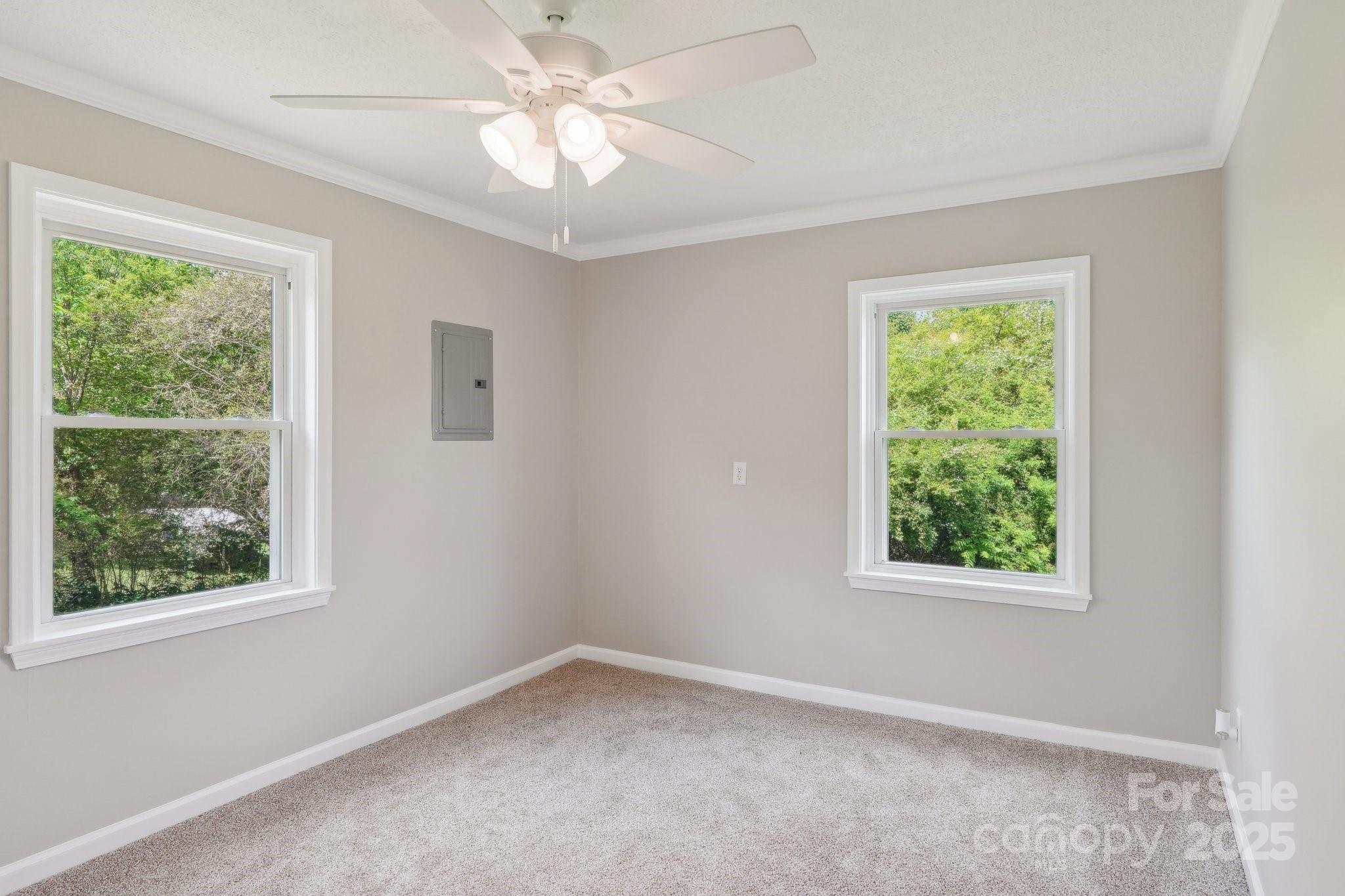 10 Lake Street Property Photo 23