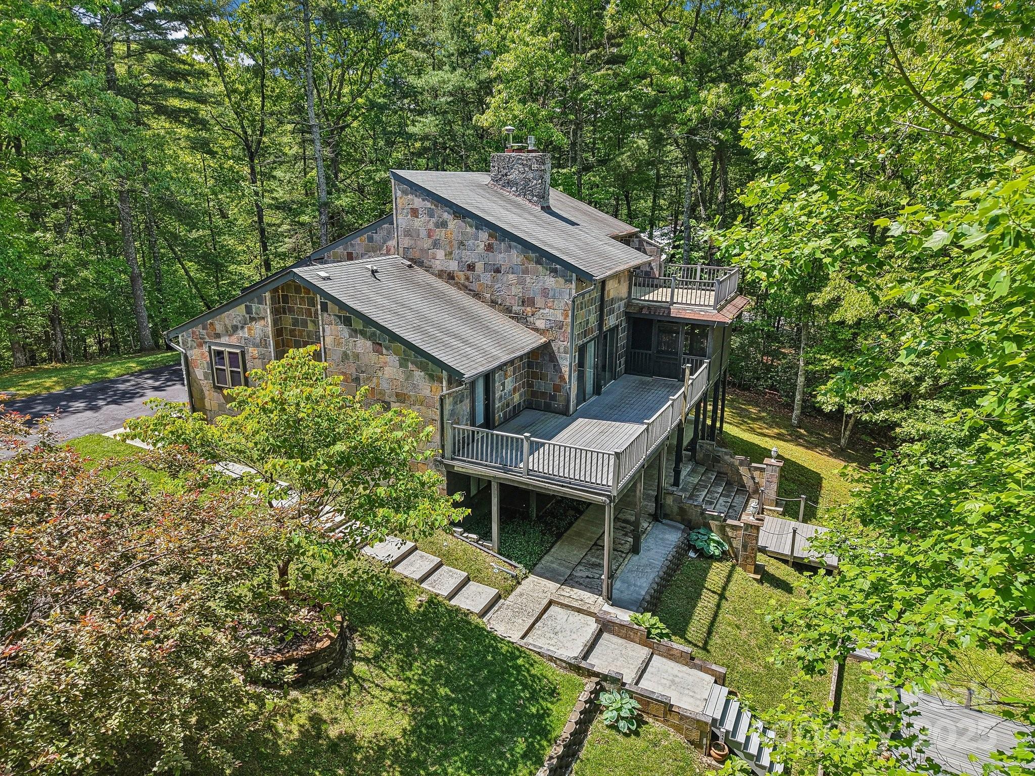 50 Whiskey Creek Road Property Photo 2