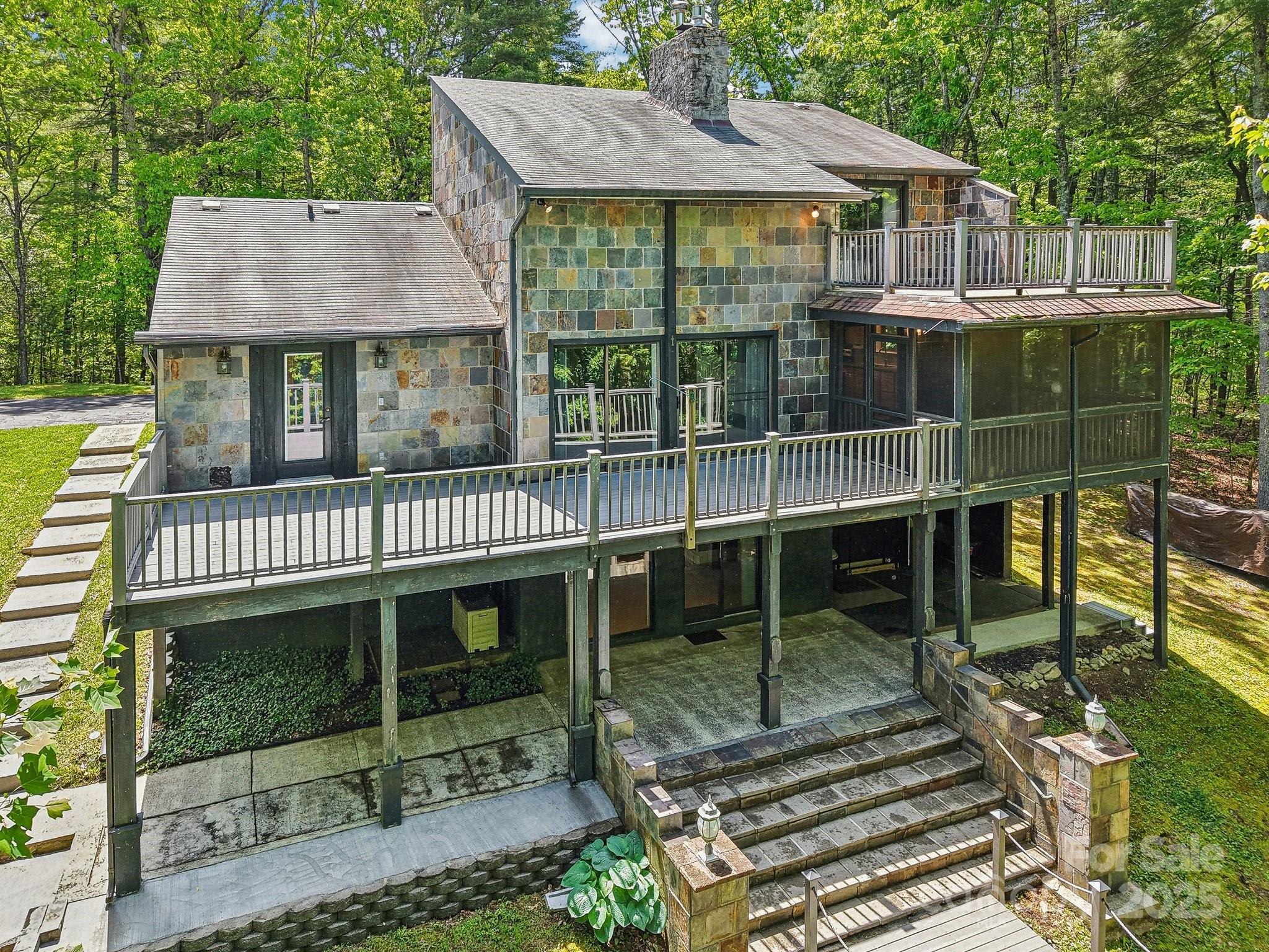 50 Whiskey Creek Road Property Photo 3