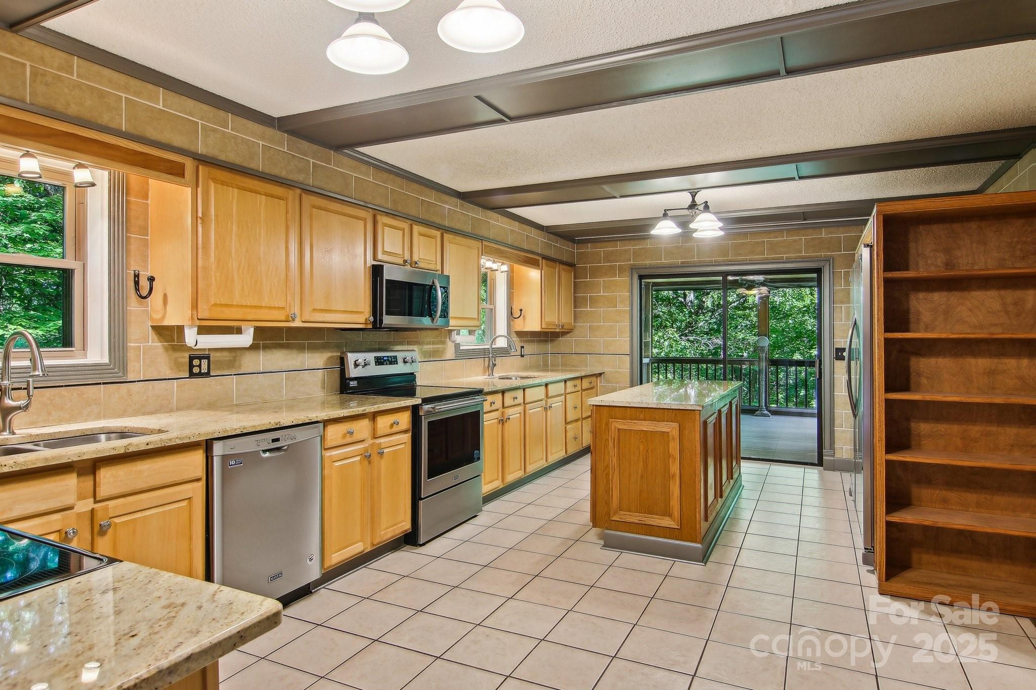 50 Whiskey Creek Road Property Photo 9