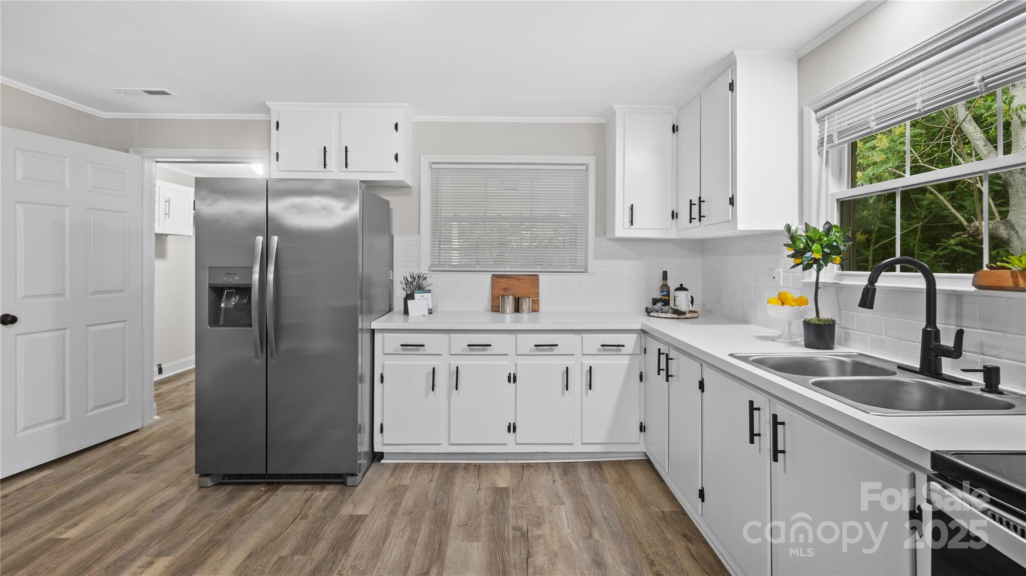 7860 Henry Harris Road Property Photo 7