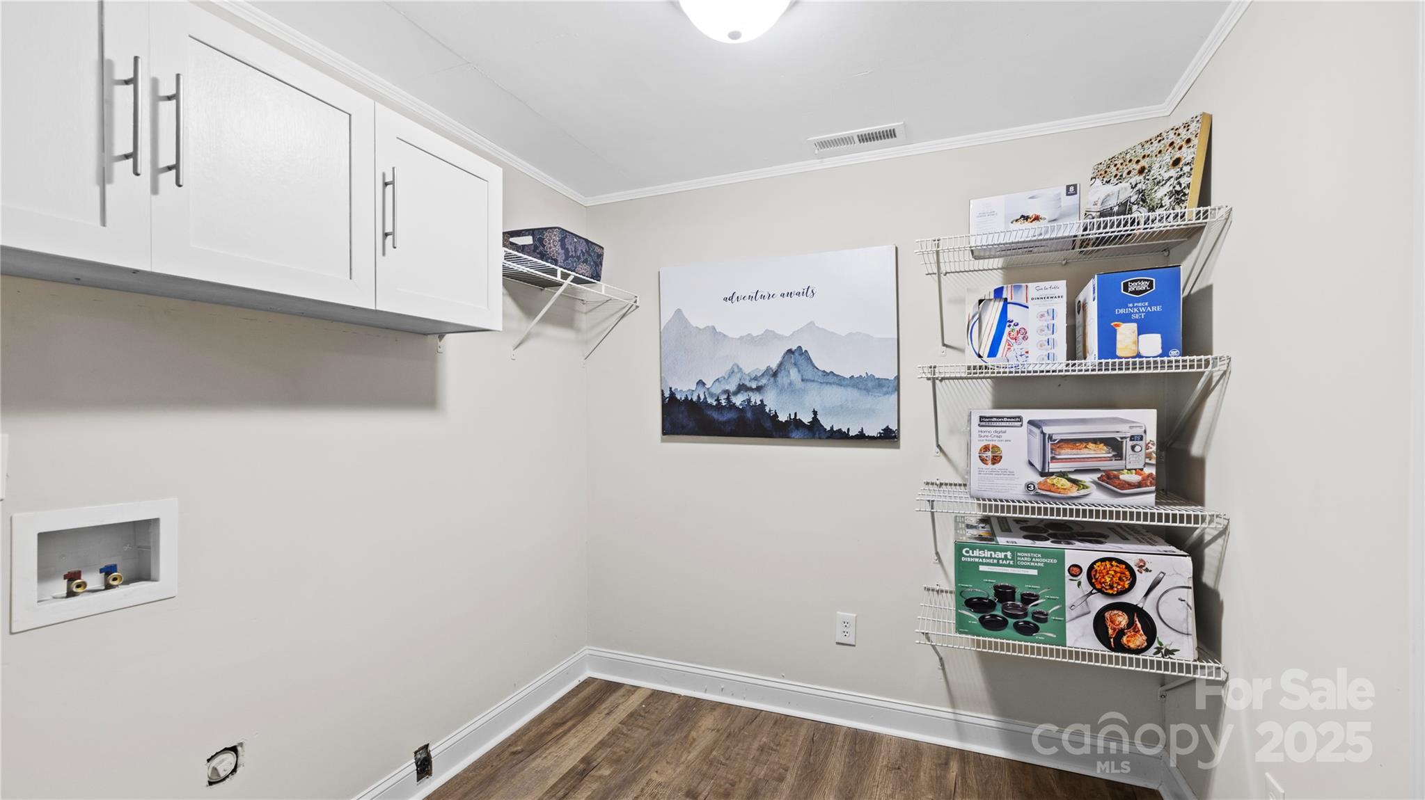 7860 Henry Harris Road Property Photo 10