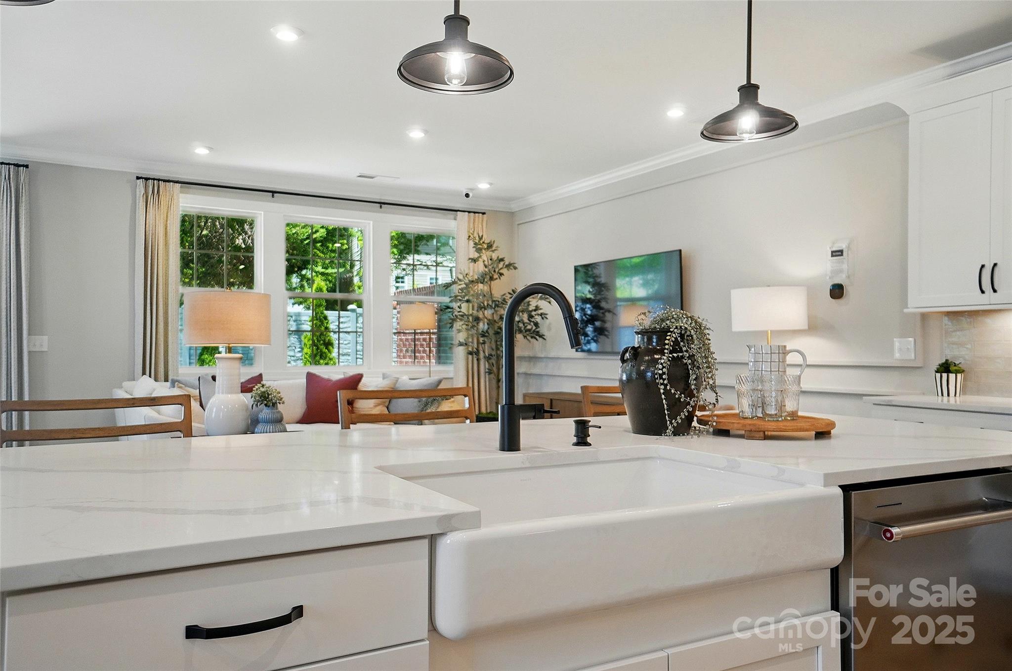 12051 Lavinia Lane Property Photo 5