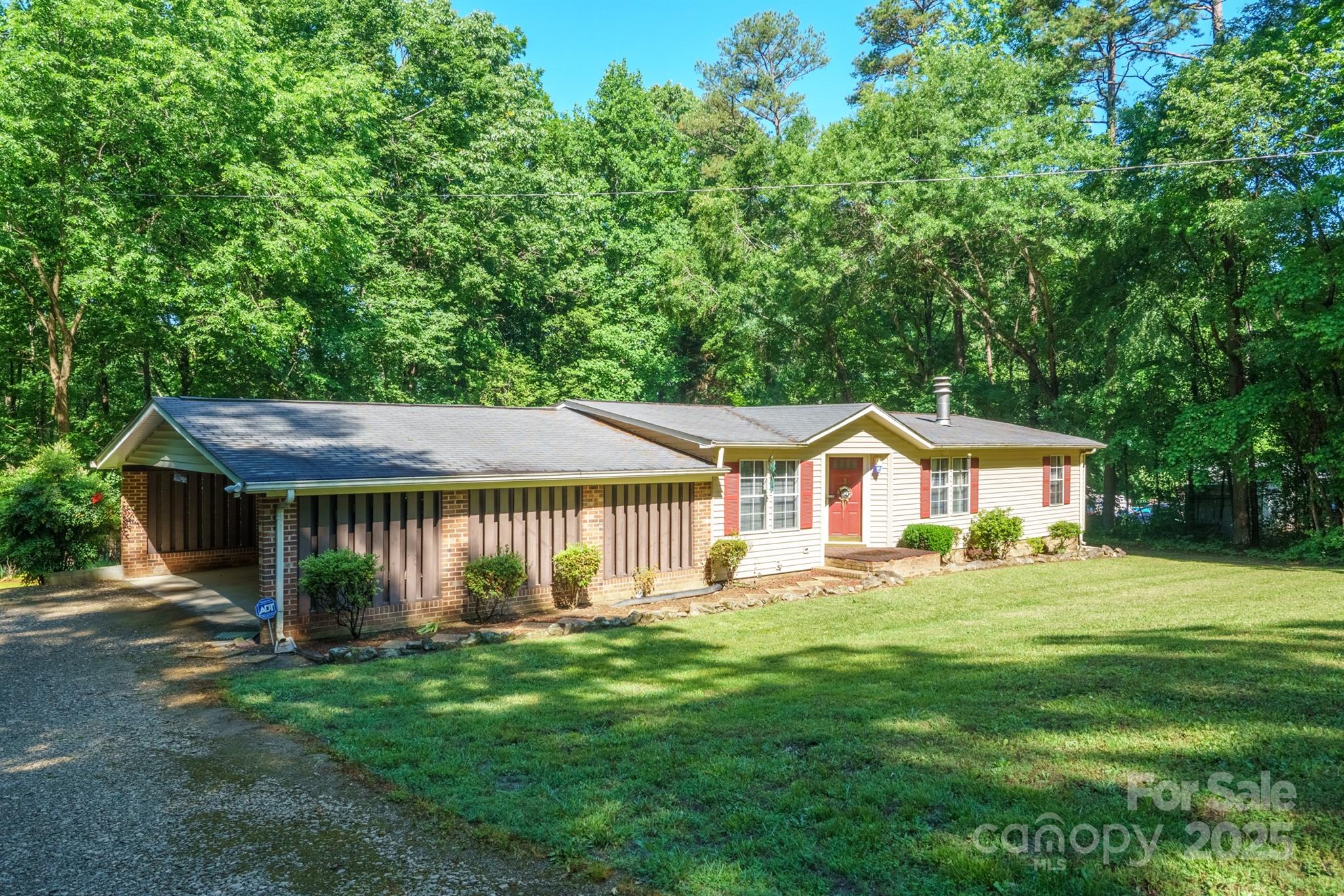 2310 Alexis Lucia Road Property Photo