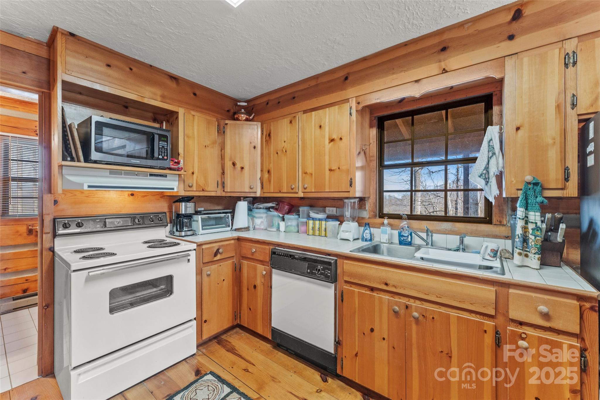 178 Tablerock Drive Property Photo 13