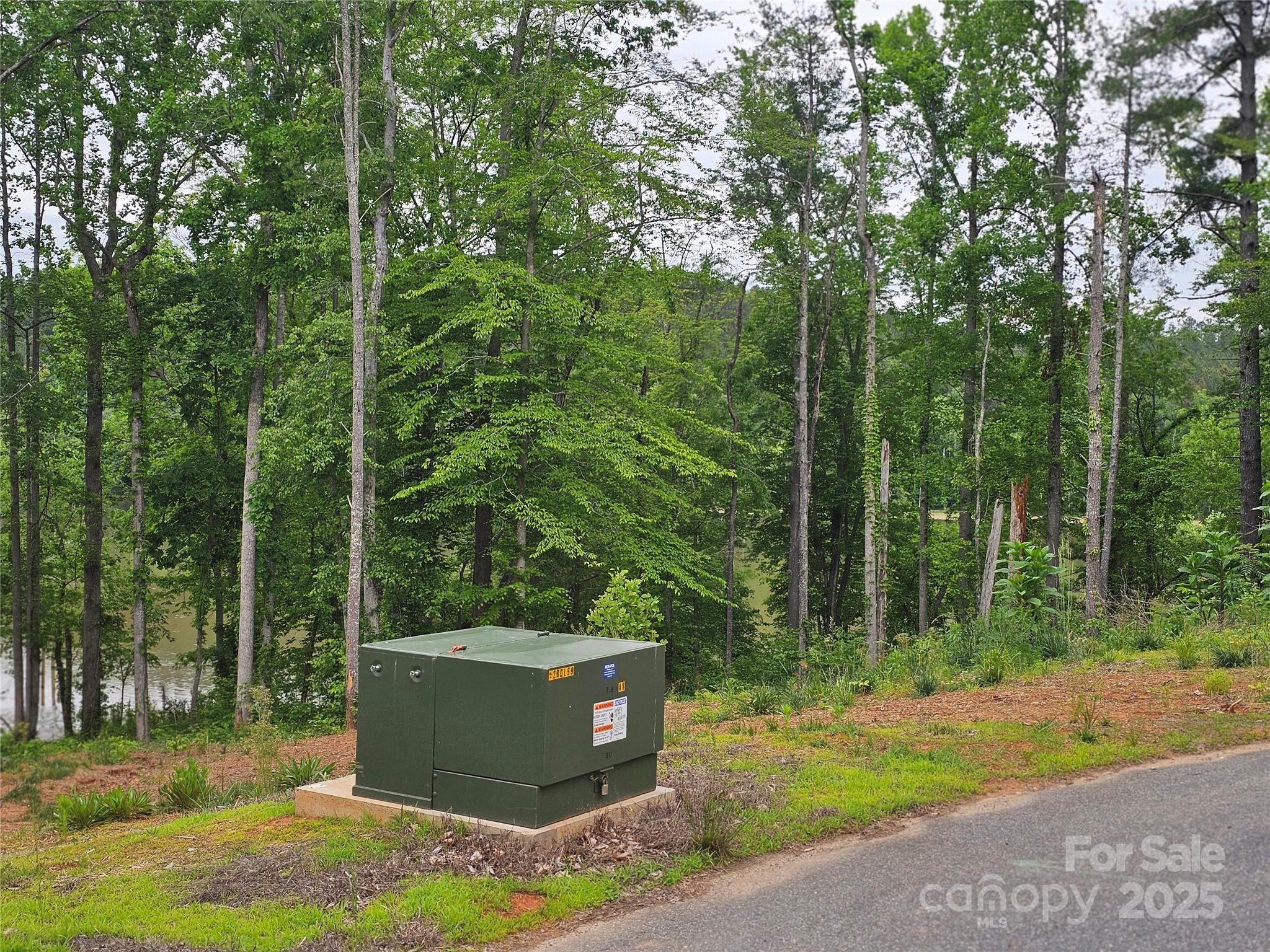 175 Edgewater Point Property Photo 7