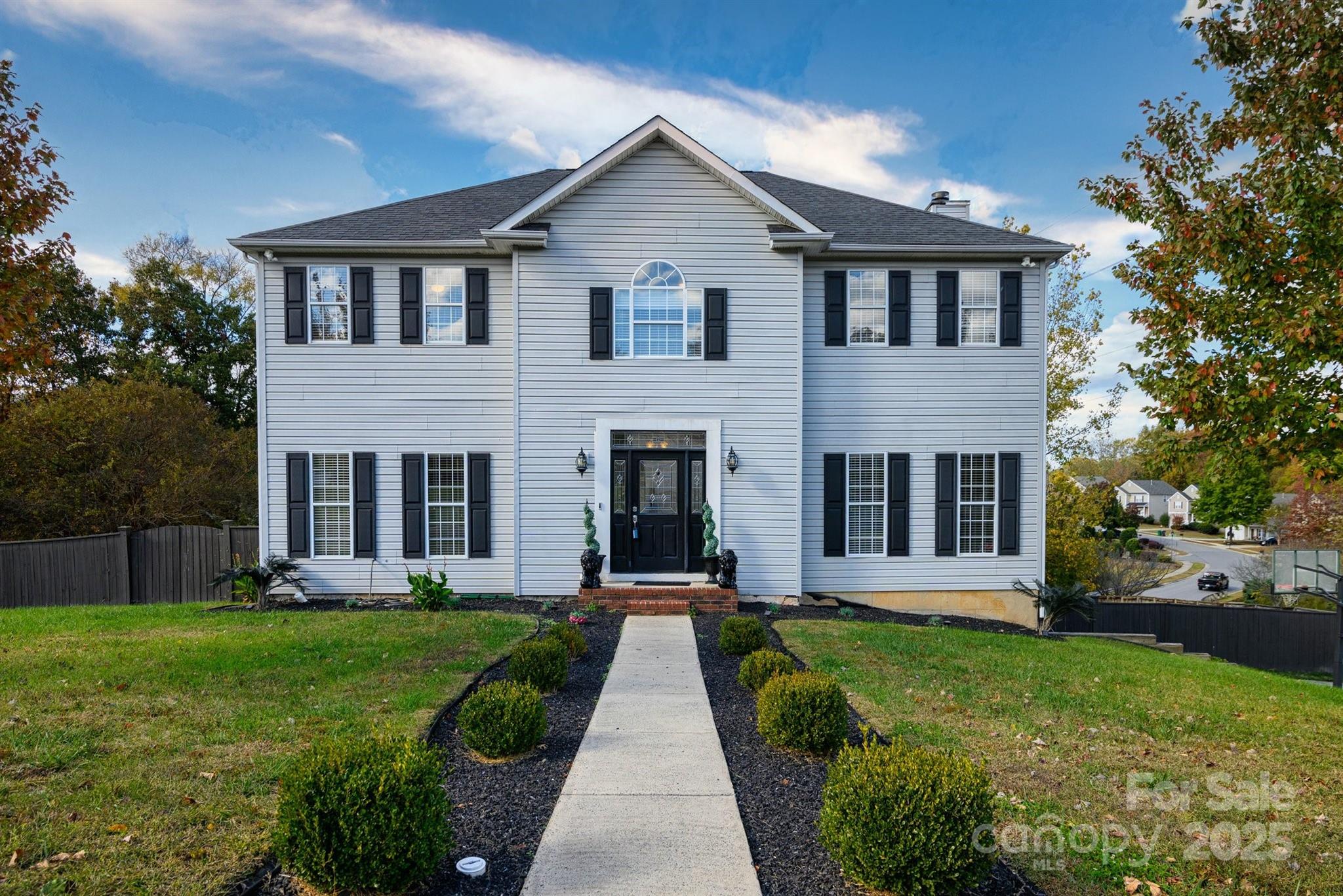 12304 Sandringham Place Property Photo 1