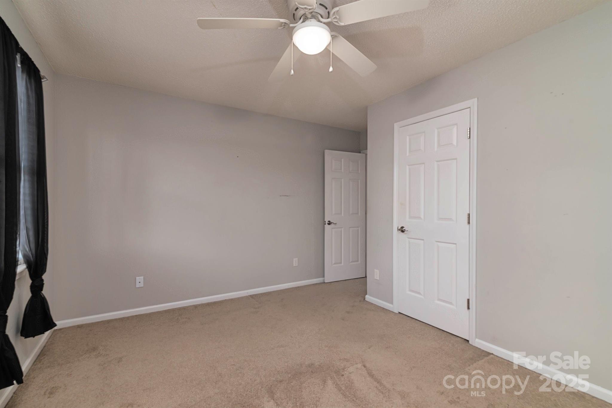 12304 Sandringham Place Property Photo 23