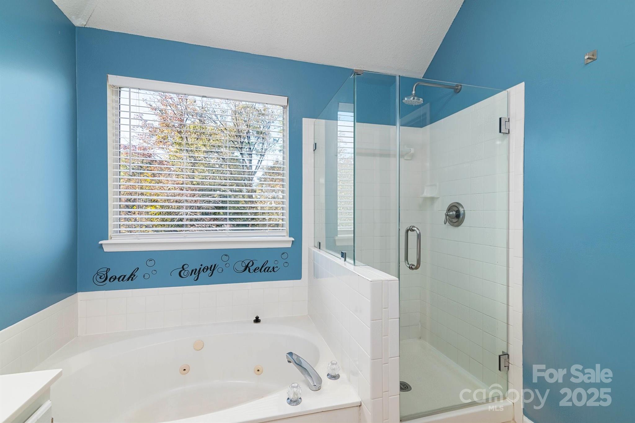 12304 Sandringham Place Property Photo 30