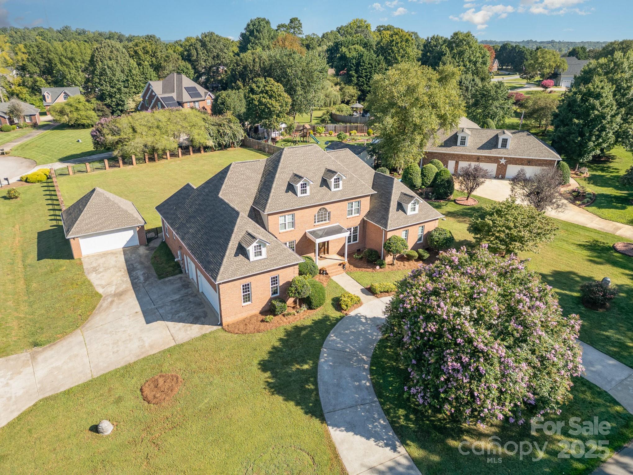 150 Northchase Drive Property Photo