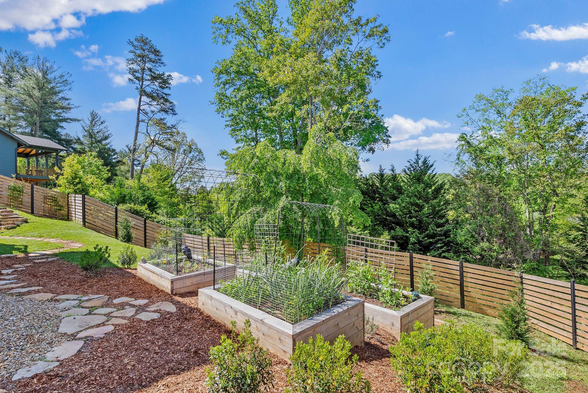 52 Malvern Walk Property Photo 44