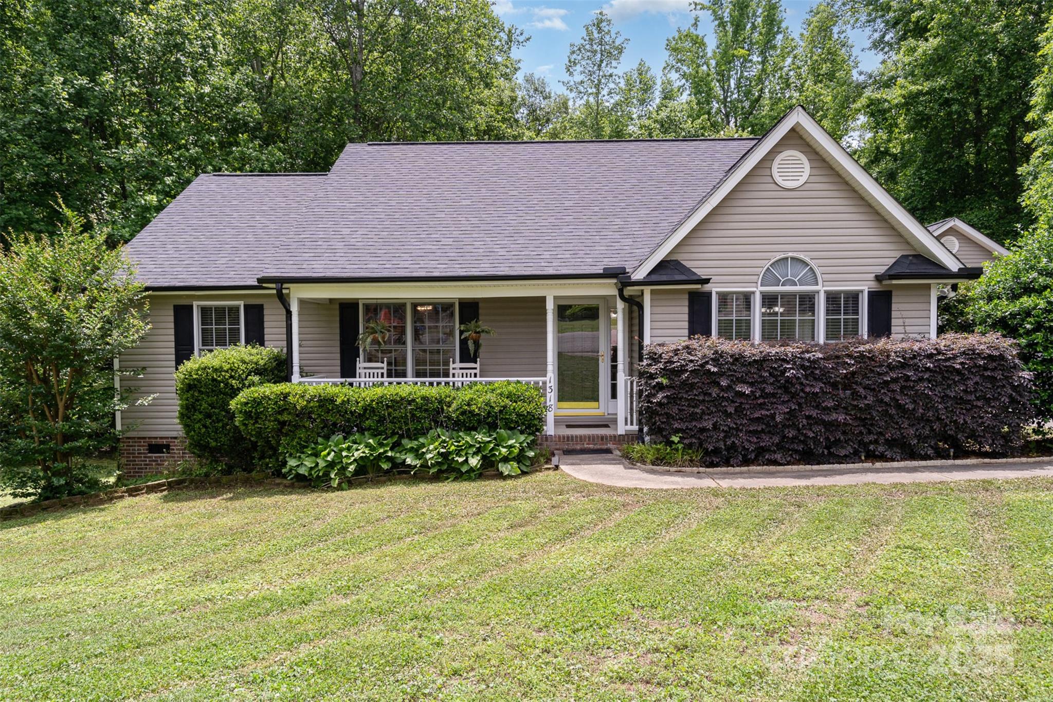 1318 Candlewood Drive Property Photo 1