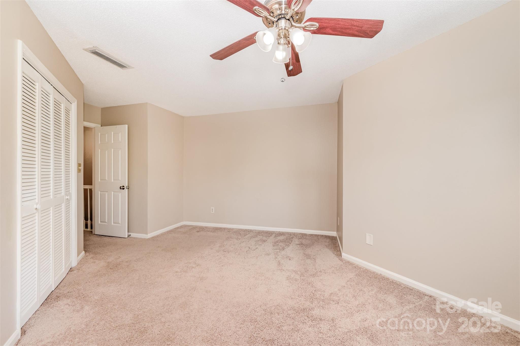 216 S Clarkson Street E Property Photo 12