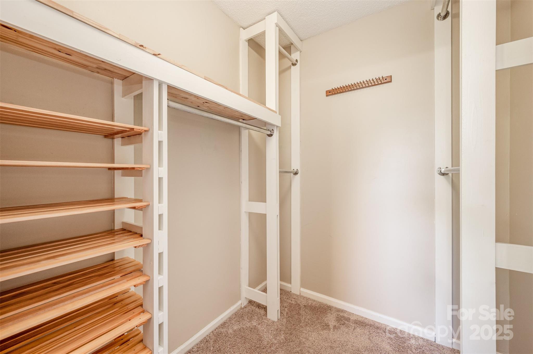 216 S Clarkson Street E Property Photo 14