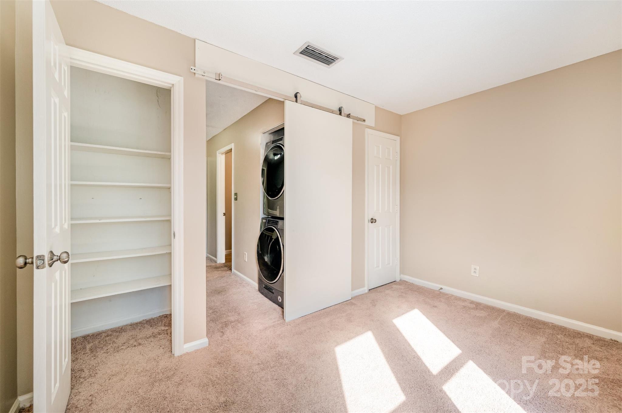 216 S Clarkson Street E Property Photo 17