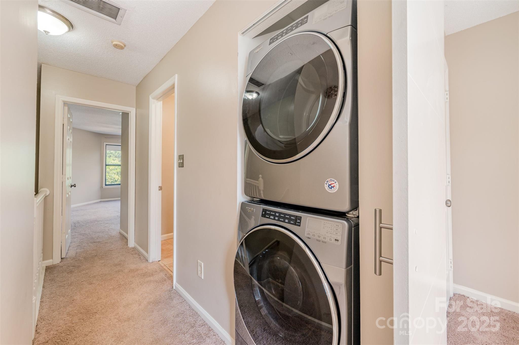 216 S Clarkson Street E Property Photo 18