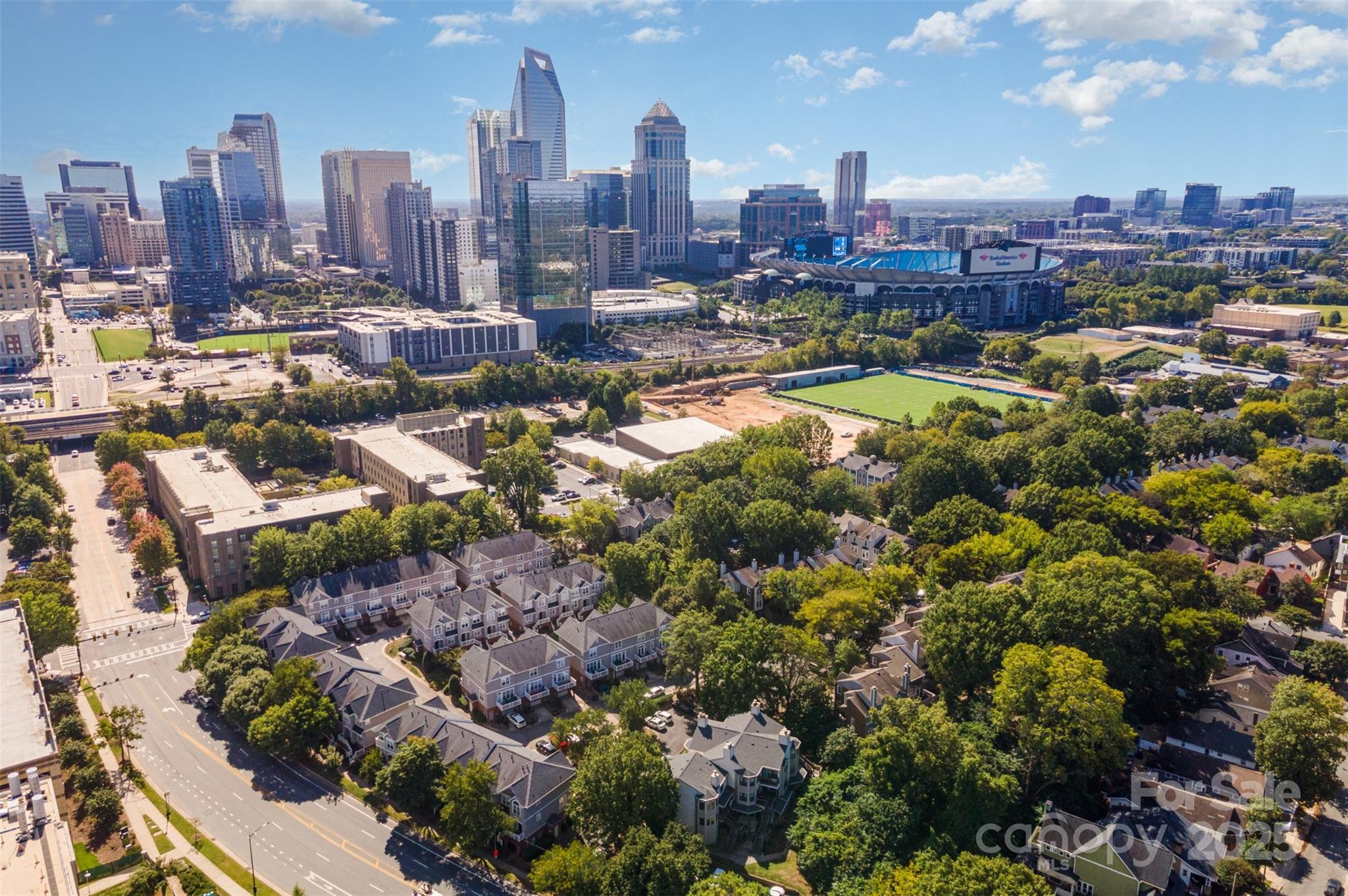 216 S Clarkson Street E Property Photo 21