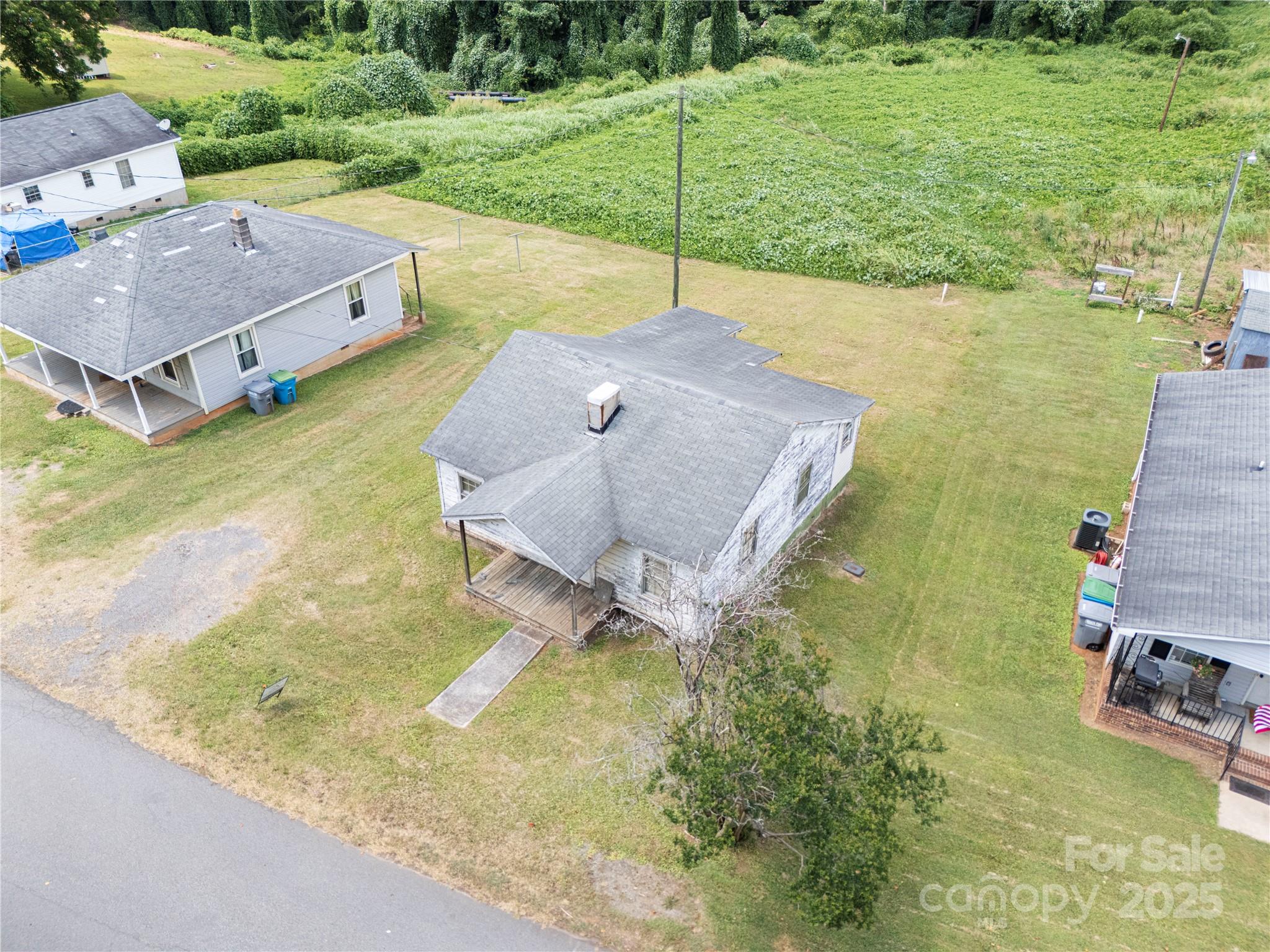 204 13th Street Property Photo 1