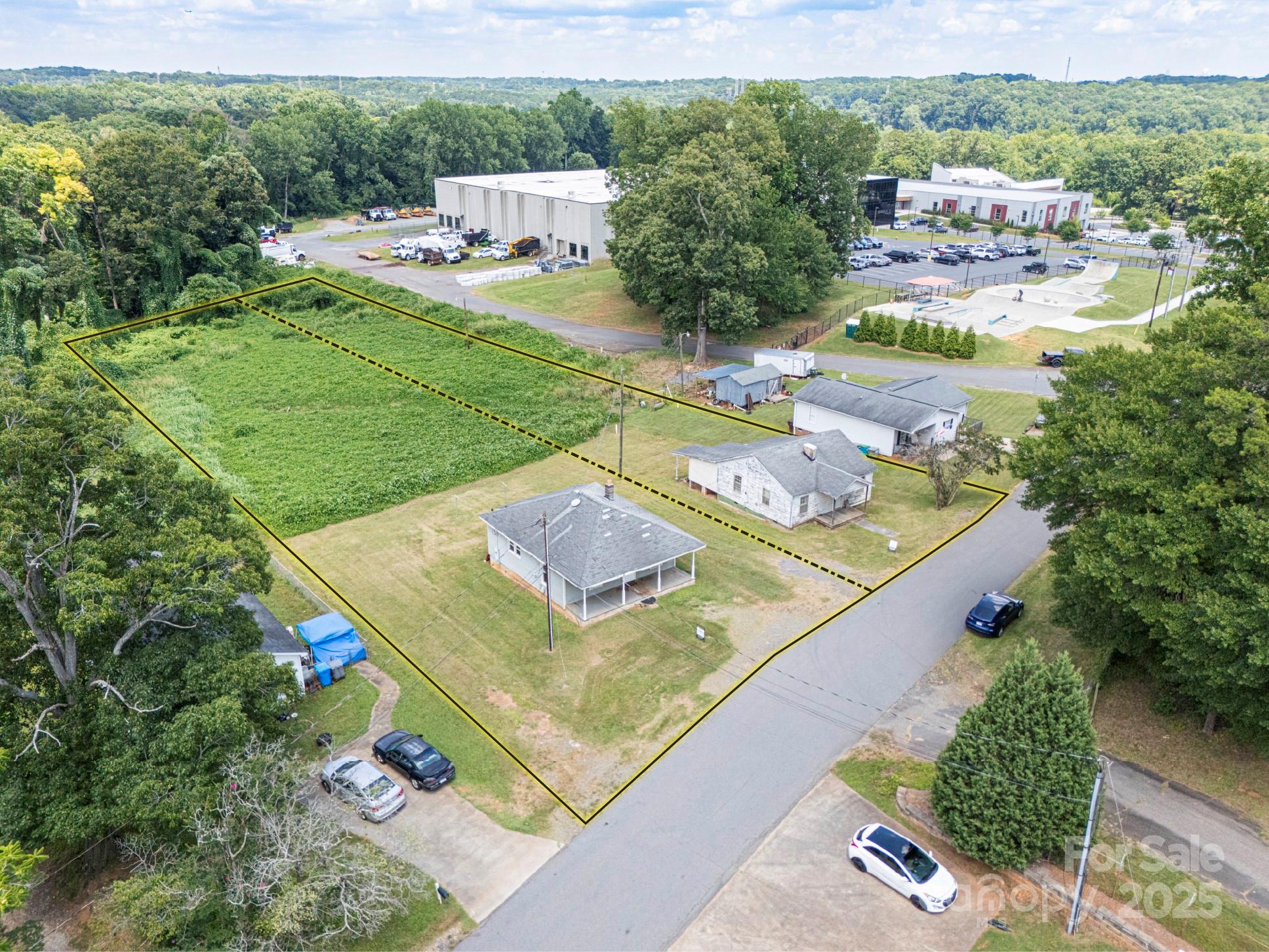 204 13th Street Property Photo 2