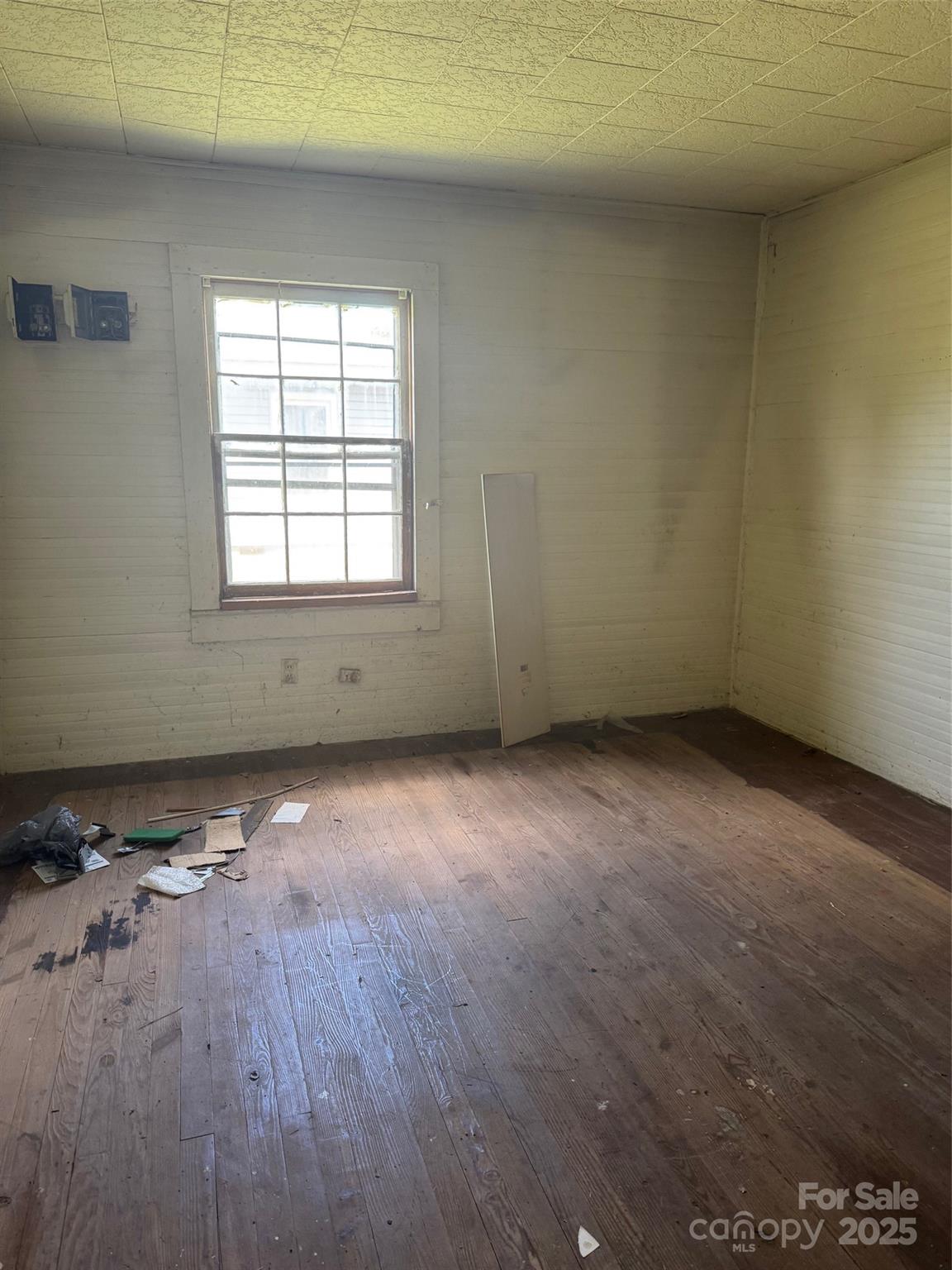 204 13th Street Property Photo 11