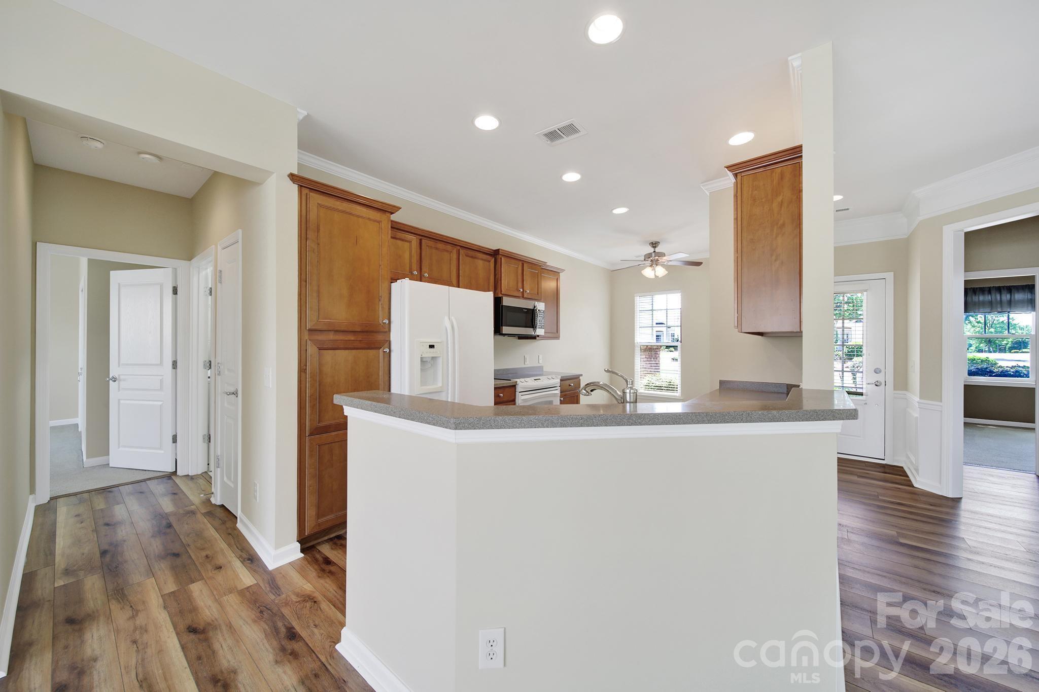 28129 Song Sparrow Lane Property Photo 10