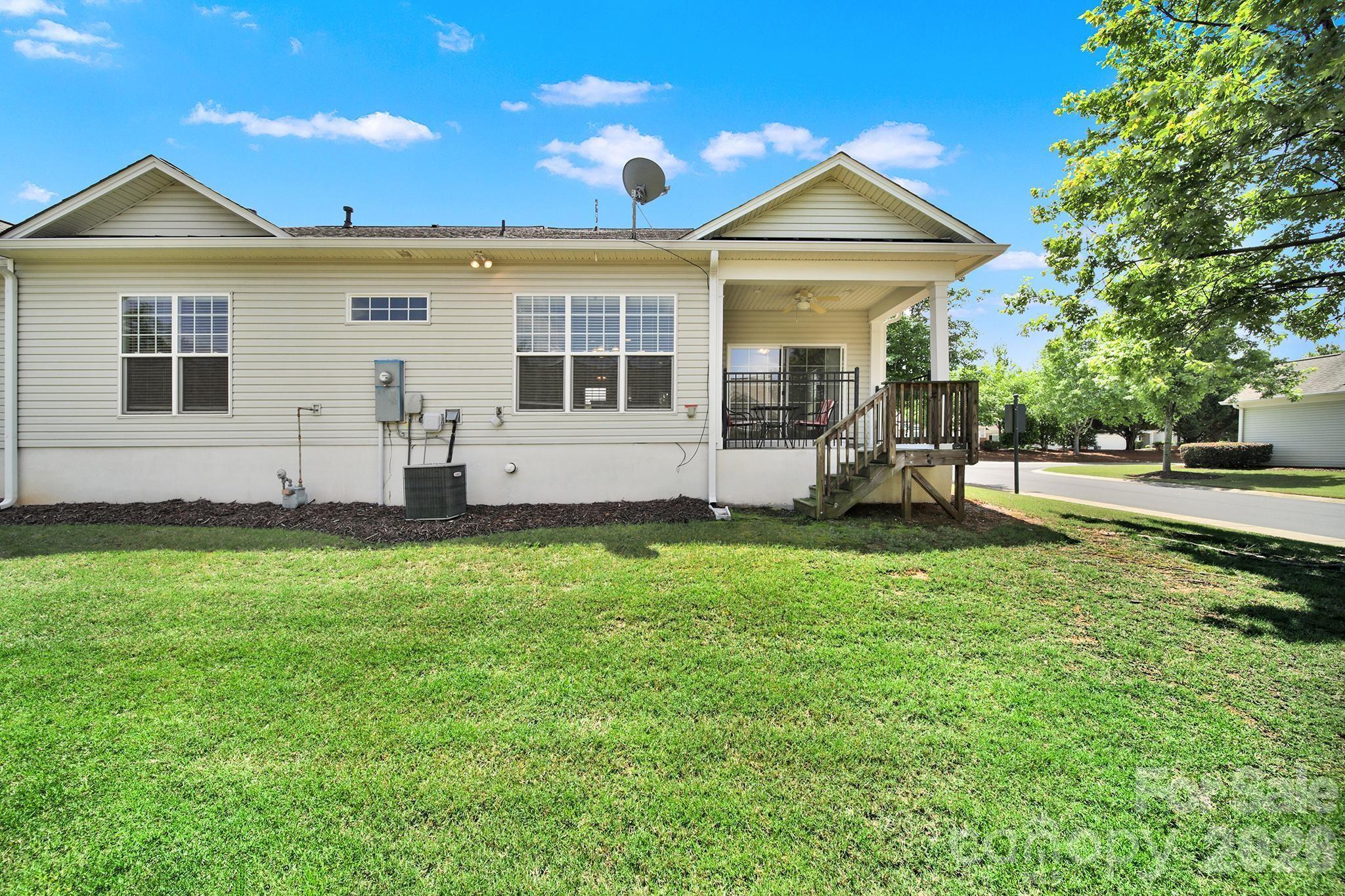 28129 Song Sparrow Lane Property Photo 23