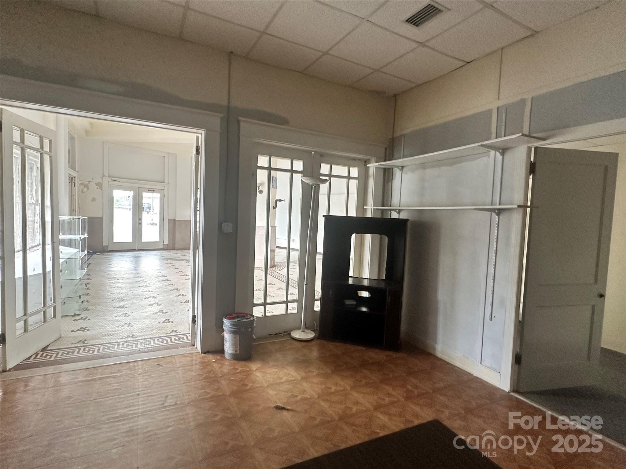 135 E Main Avenue Property Photo 10