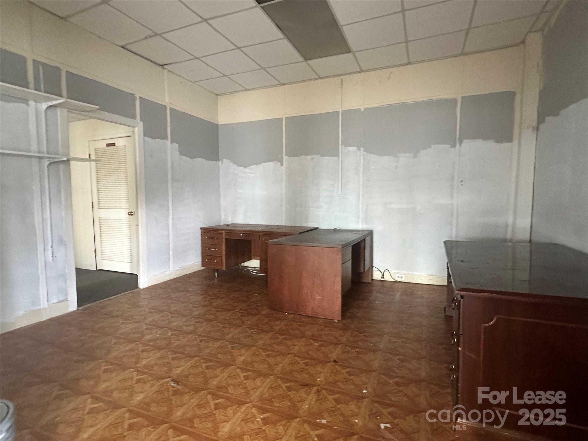 135 E Main Avenue Property Photo 12