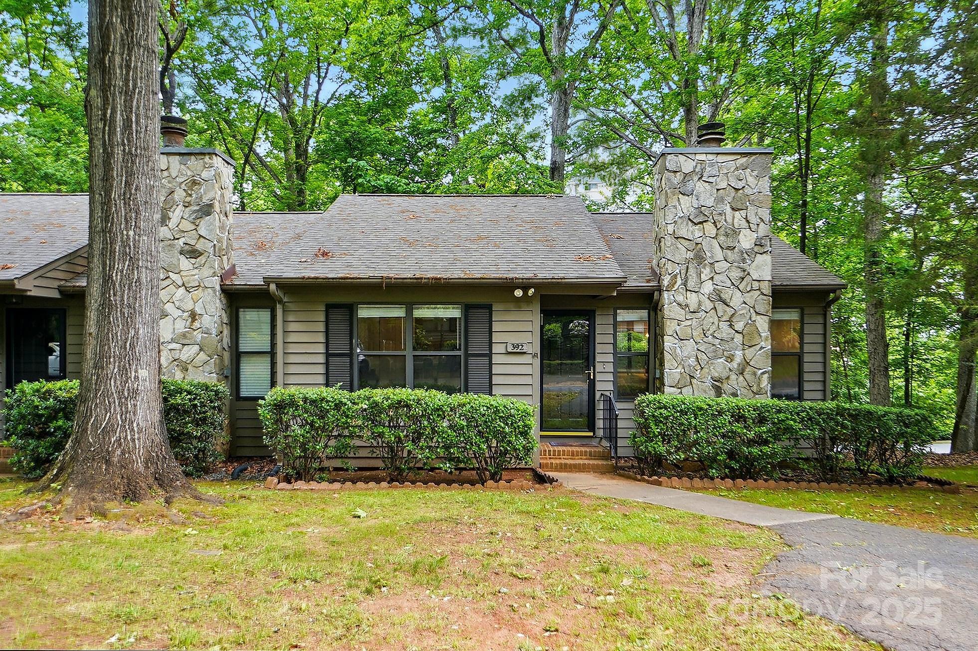 392 Tall Oaks Trail Property Photo 1