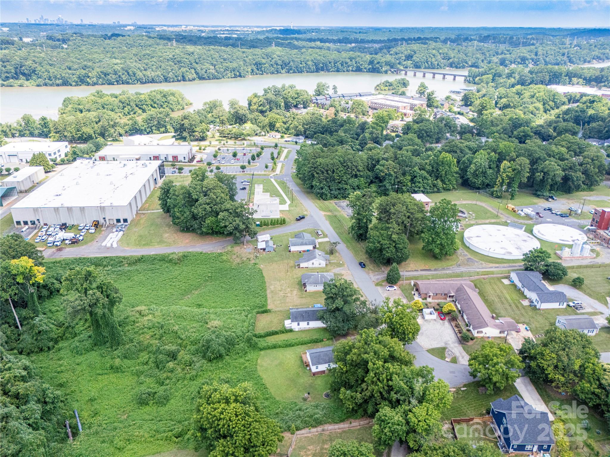 206 13th Street Property Photo 15