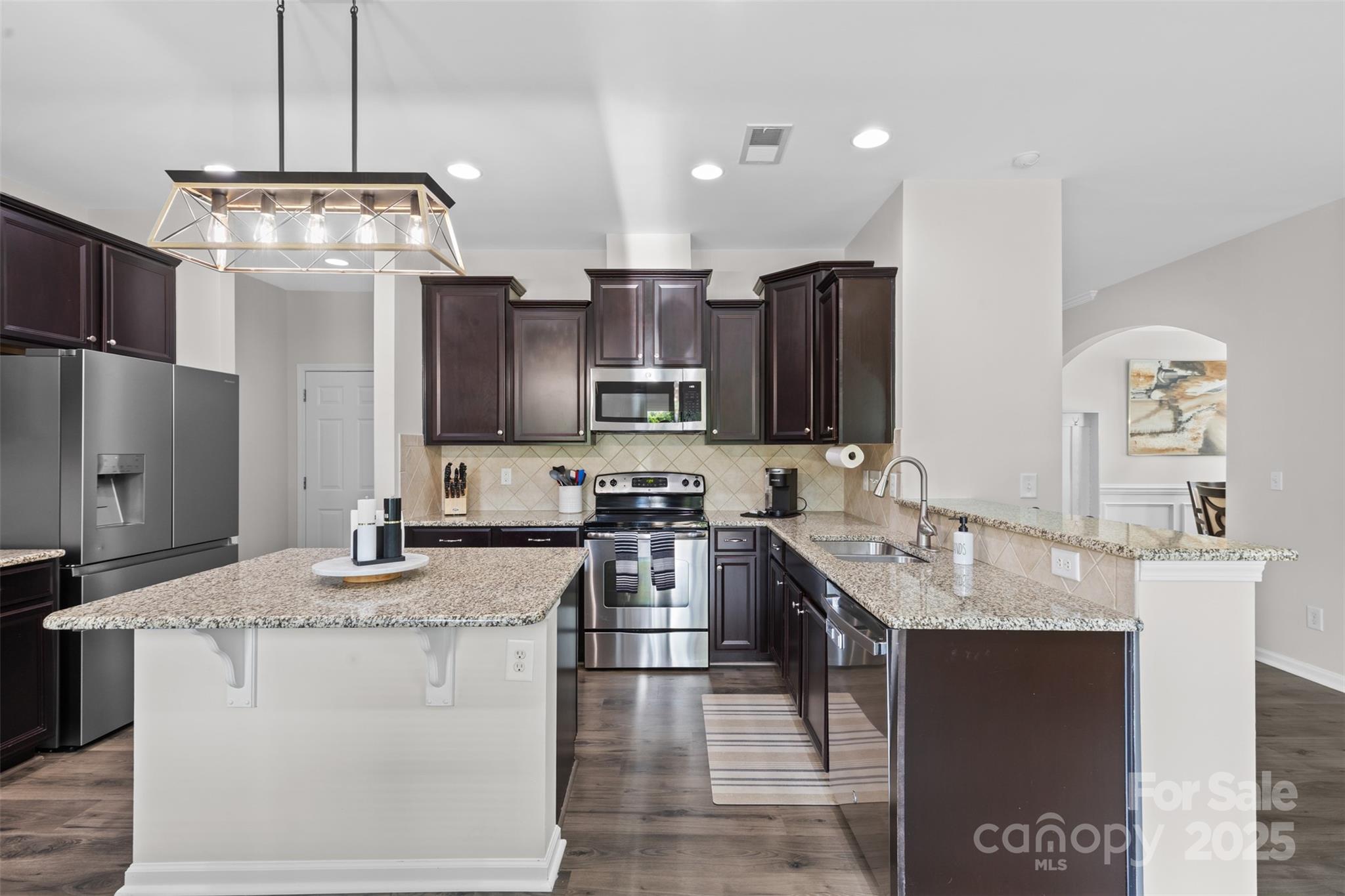 2042 Newport Drive Property Photo 15