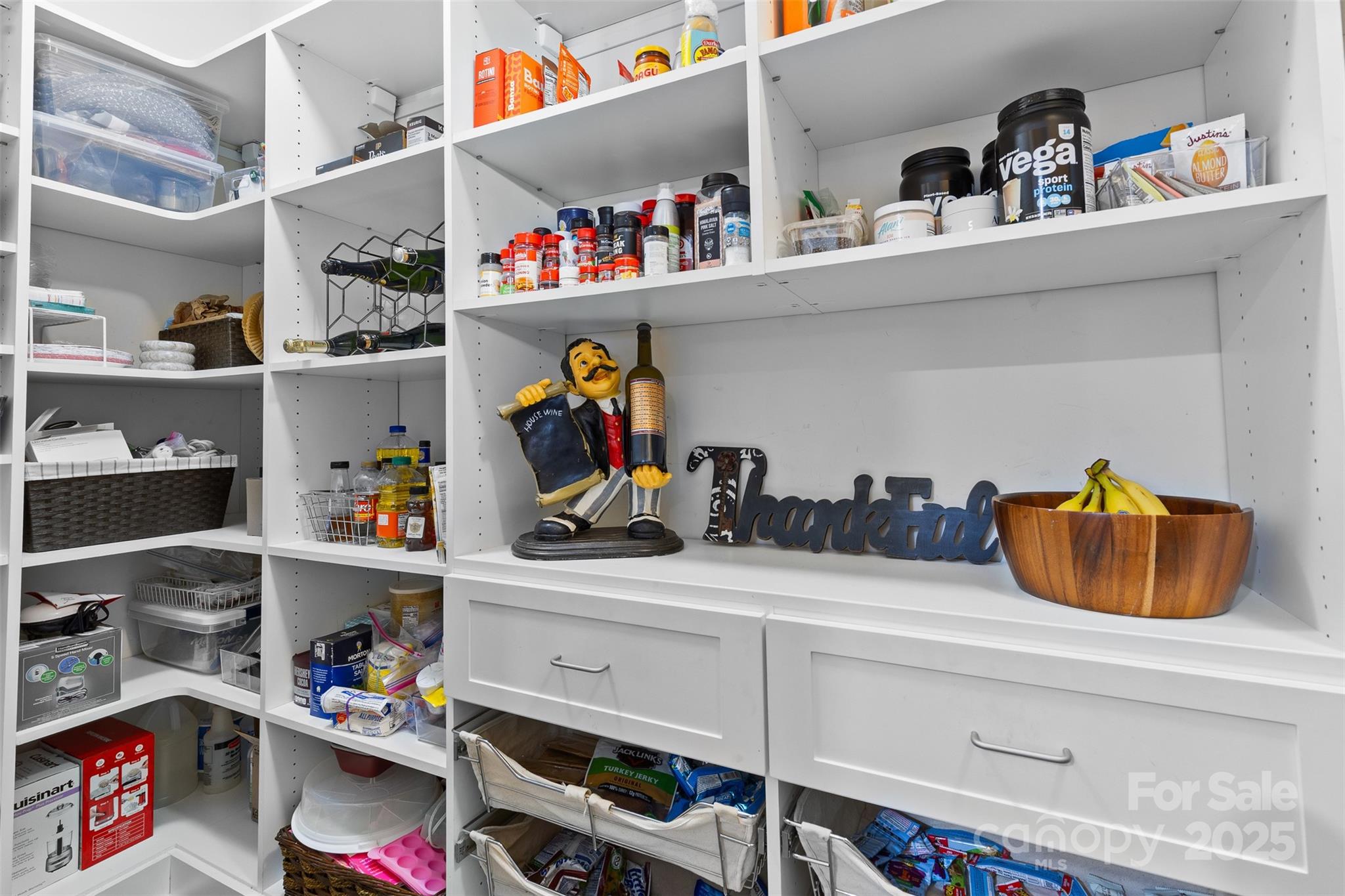 2042 Newport Drive Property Photo 18