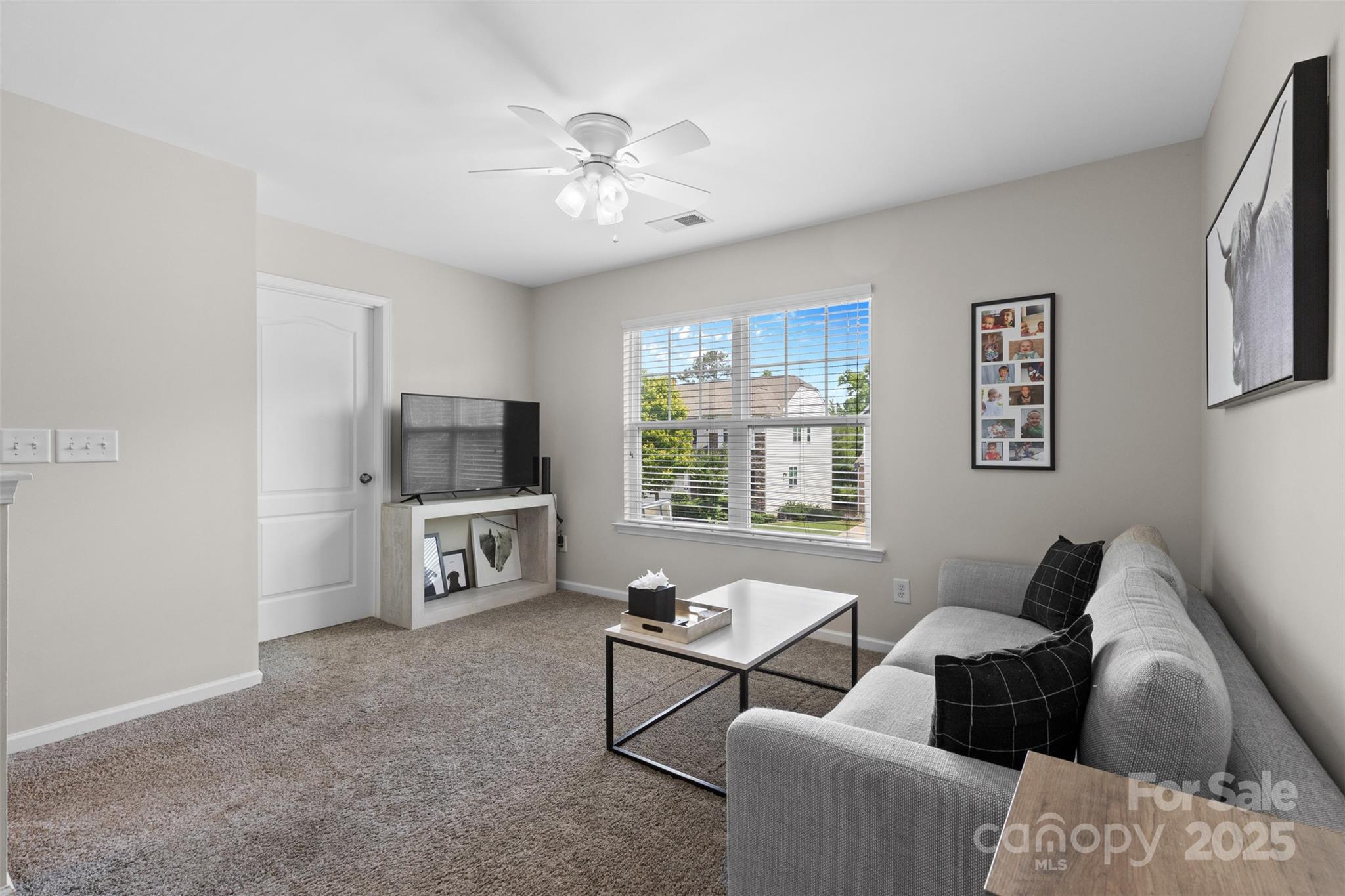 2042 Newport Drive Property Photo 20