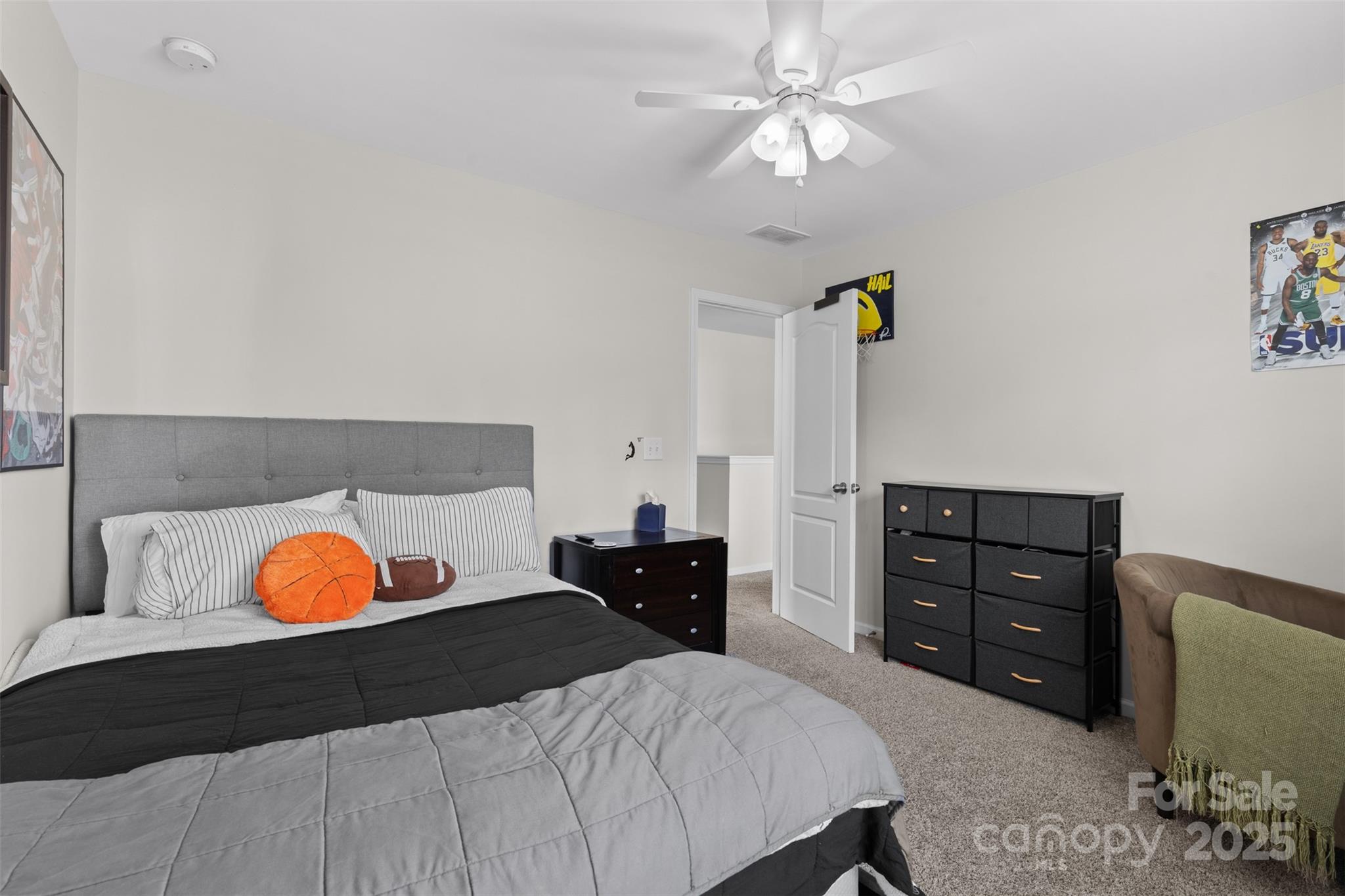 2042 Newport Drive Property Photo 22