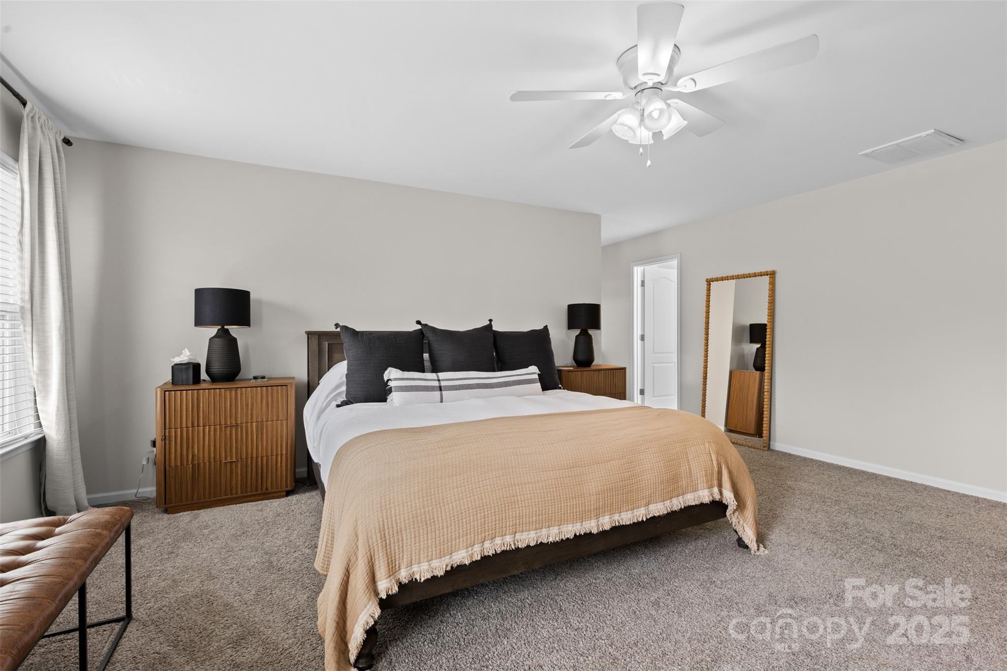 2042 Newport Drive Property Photo 27