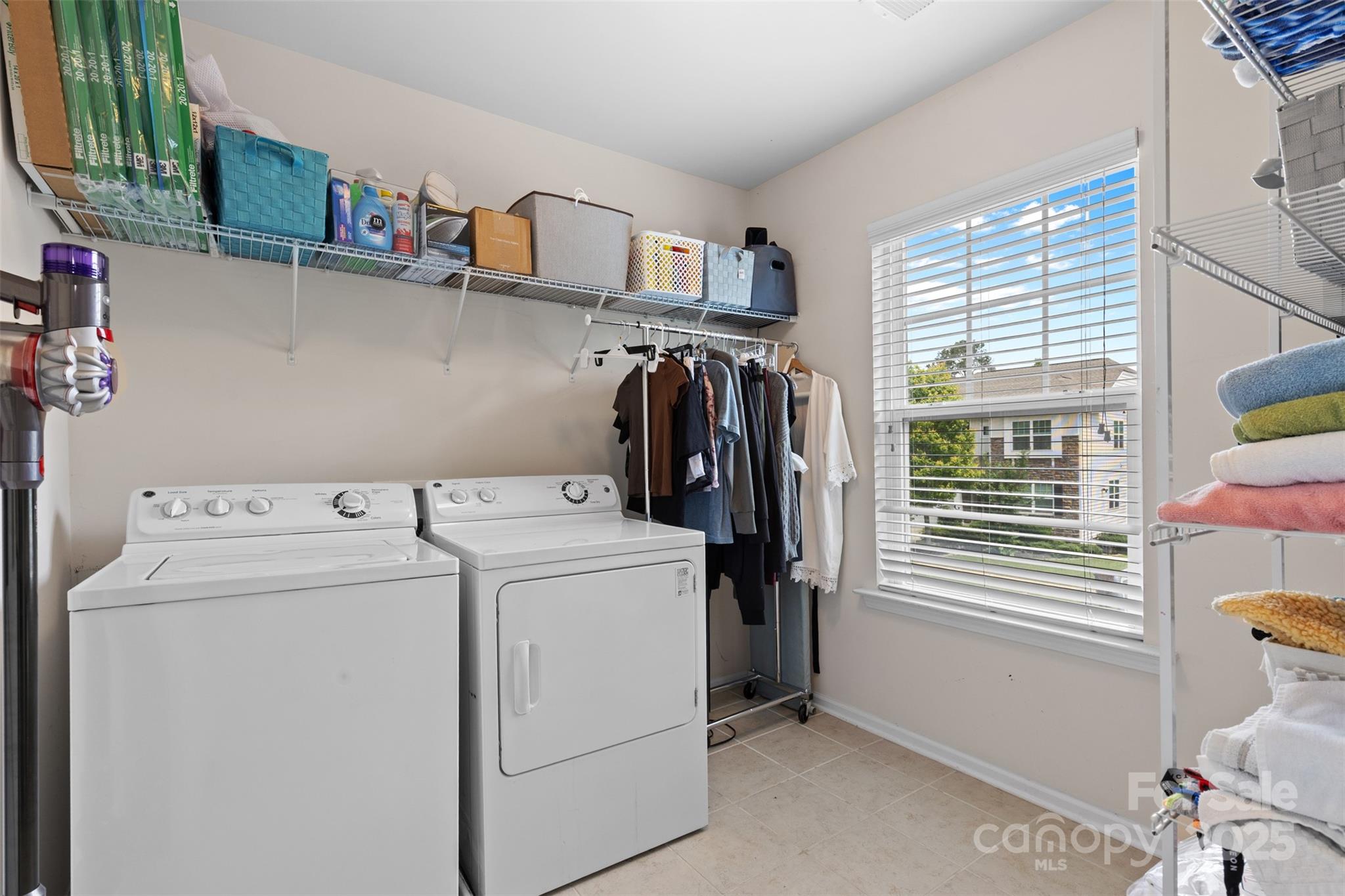 2042 Newport Drive Property Photo 33