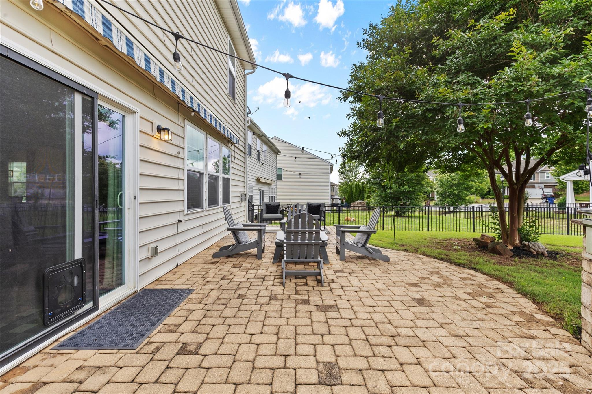 2042 Newport Drive Property Photo 34